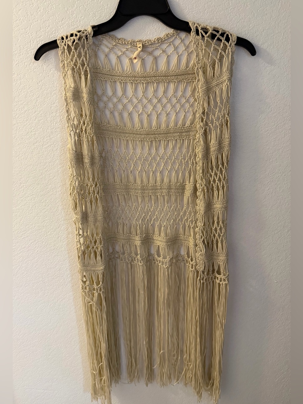 POL Crochet Fringe Open Vest in Cream